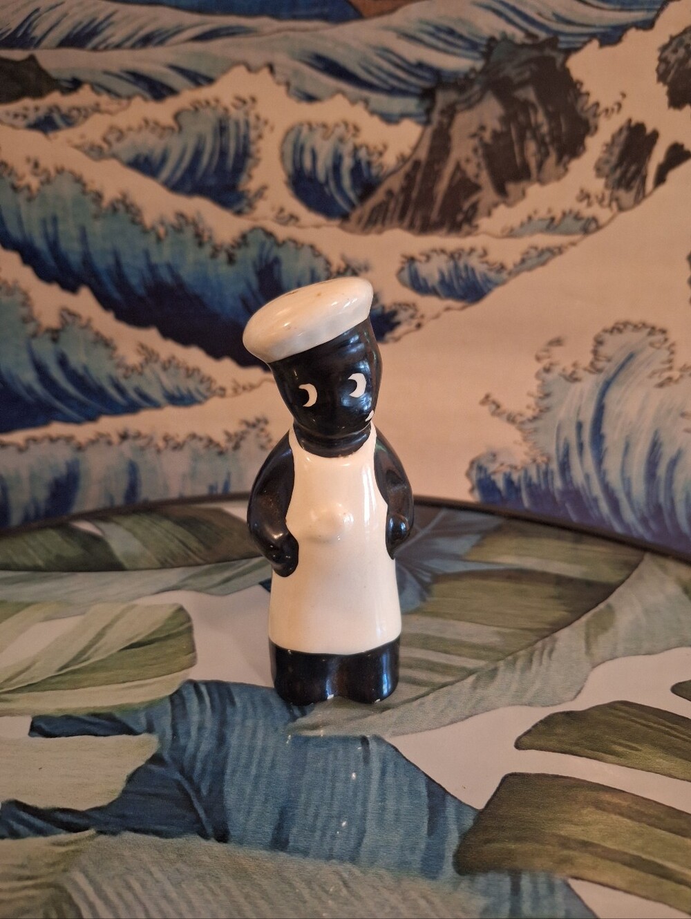 Vintage Cook Black Americana Single Shaker
